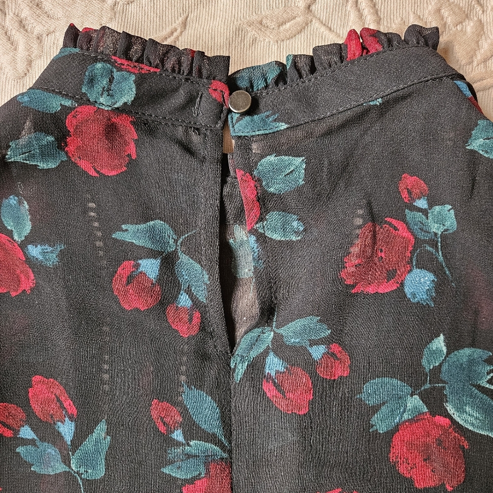 Floral sleeveless ruffle blouse - Picture 3 of 4